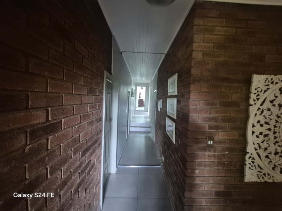 4 Bedroom Property for Sale in Safari Gardens North West